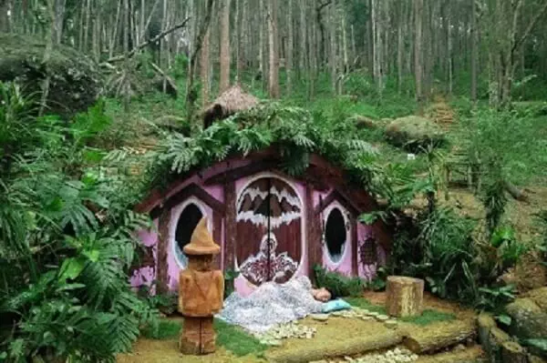 House The Hobbit Cisarua
