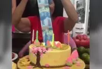Resep Money Cake Untuk Ulang Tahun Yang Lagi Viral 2